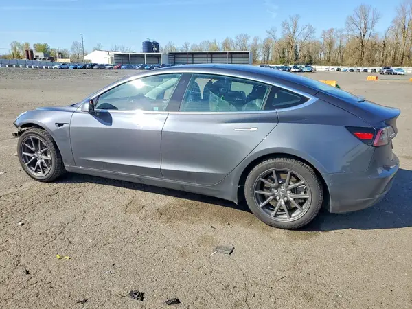 5YJ3E1EA4KF400203 2019 TESLA MODEL 3 - Image 2