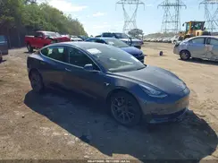 5YJ3E1EA4KF400296 2019 TESLA MODEL 3