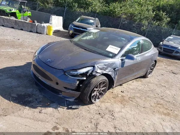5YJ3E1EA4KF400296 2019 TESLA MODEL 3 - Image 2