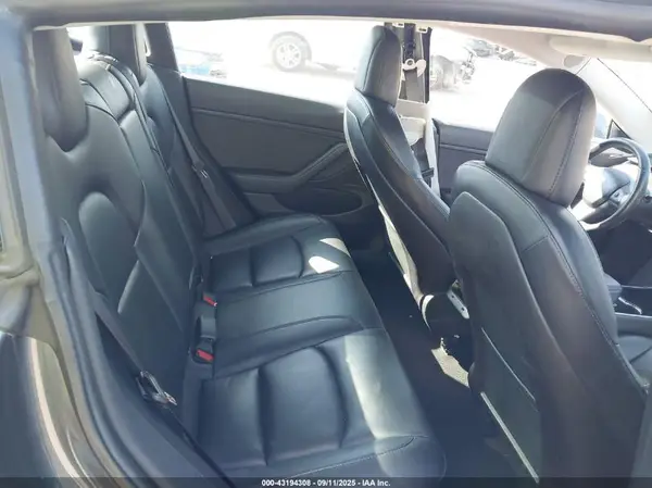 5YJ3E1EA4KF400296 2019 TESLA MODEL 3 - Image 8