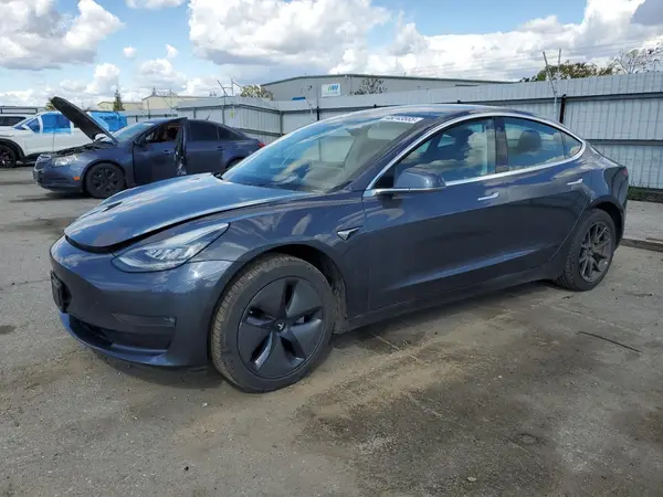 5YJ3E1EA4KF400332 2019 TESLA MODEL 3 - Image 1