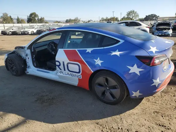 5YJ3E1EA4KF401500 2019 TESLA MODEL 3 - Image 2