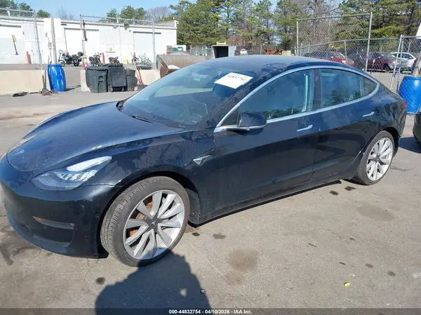 5YJ3E1EA4KF412366 2019 TESLA MODEL 3 - Image 2