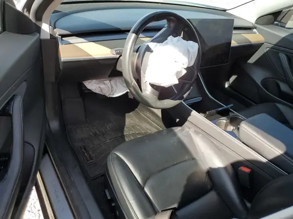 5YJ3E1EA4KF412402 2019 TESLA MODEL 3 - Image 8