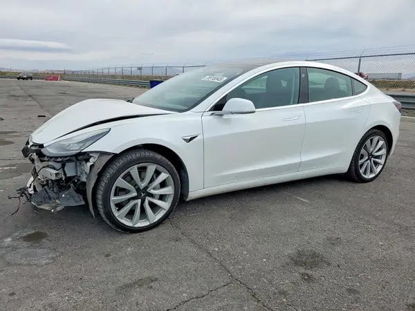 5YJ3E1EA4KF417499 2019 TESLA MODEL 3 - Image 1