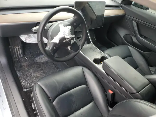 5YJ3E1EA4KF425151 2019 TESLA MODEL 3 - Image 8