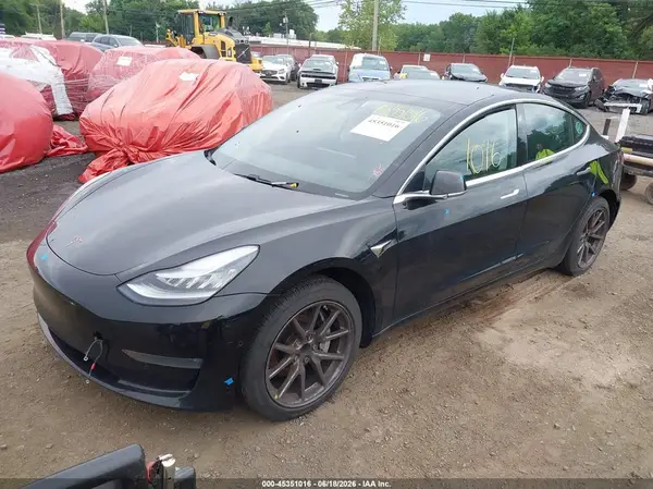 5YJ3E1EA4KF425764 2019 TESLA MODEL 3 - Image 2