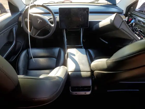 5YJ3E1EA4KF426767 2019 TESLA MODEL 3 - Image 8