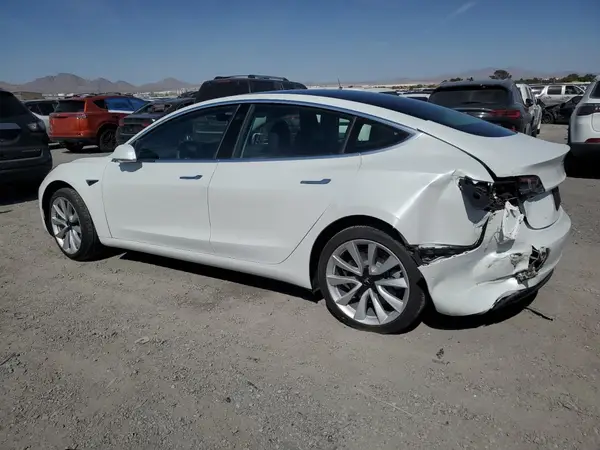 5YJ3E1EA4KF428275 2019 TESLA MODEL 3 - Image 2