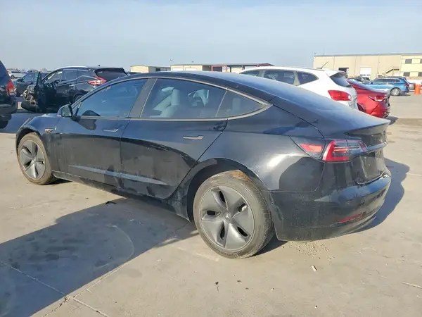5YJ3E1EA4KF431323 2019 TESLA MODEL 3 - Image 2