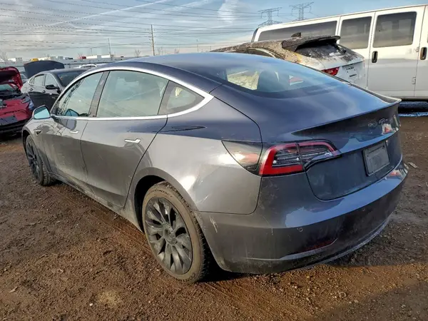 5YJ3E1EA4KF435713 2019 TESLA MODEL 3 - Image 2