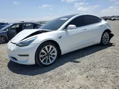 5YJ3E1EA4KF472552 2019 TESLA MODEL 3