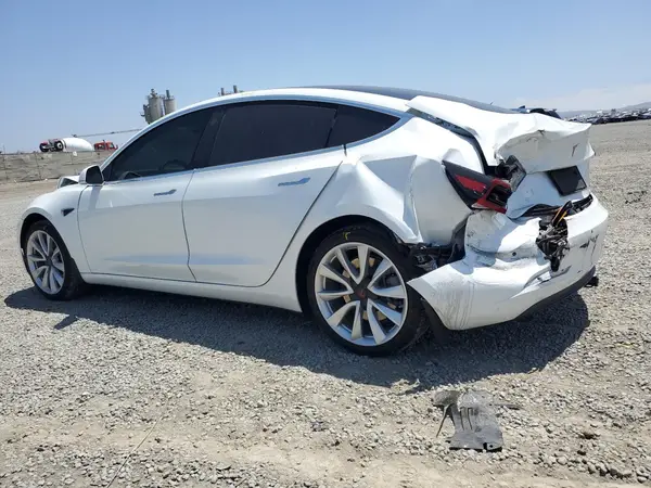 5YJ3E1EA4KF472552 2019 TESLA MODEL 3 - Image 2