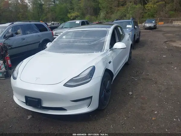 5YJ3E1EA4KF484135 2019 TESLA MODEL 3 - Image 2