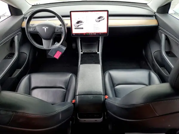 5YJ3E1EA4KF485124 2019 TESLA MODEL 3 - Image 8