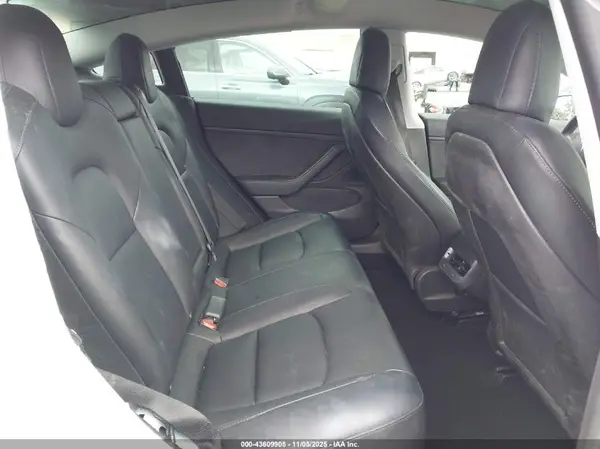 5YJ3E1EA4KF485785 2019 TESLA MODEL 3 - Image 8