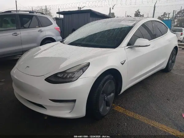 5YJ3E1EA4KF485916 2019 TESLA MODEL 3 - Image 2