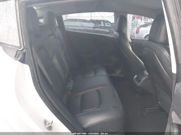 5YJ3E1EA4KF485916 2019 TESLA MODEL 3 - Image 8