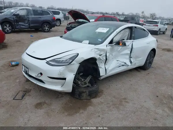 5YJ3E1EA4KF486211 2019 TESLA MODEL 3 - Image 2