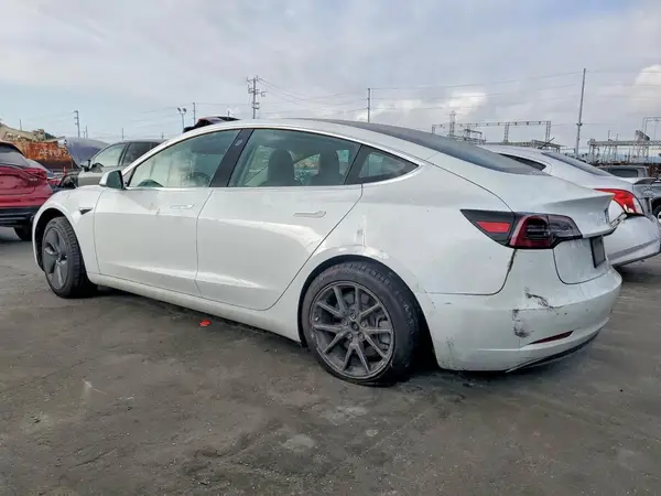 5YJ3E1EA4KF503945 2019 TESLA MODEL 3 - Image 2