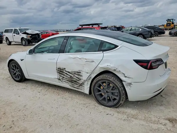 5YJ3E1EA4KF509227 2019 TESLA MODEL 3 - Image 2