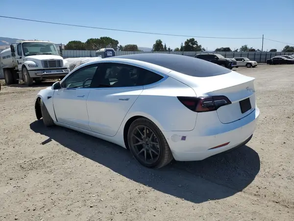 5YJ3E1EA4KF509437 2019 TESLA MODEL 3 - Image 2