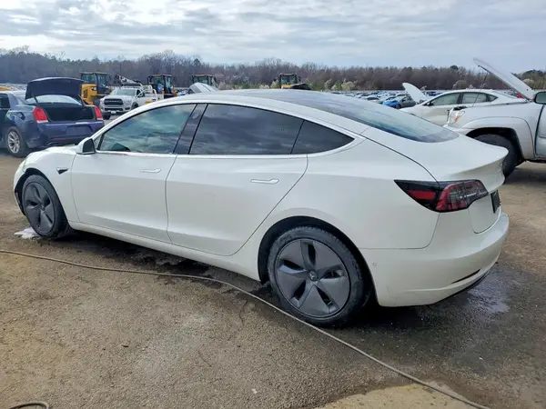5YJ3E1EA4KF509471 2019 TESLA MODEL 3 - Image 2