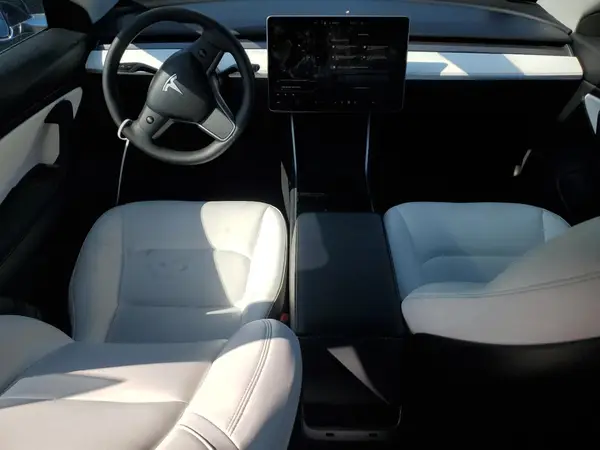 5YJ3E1EA4KF509731 2019 TESLA MODEL 3 - Image 8