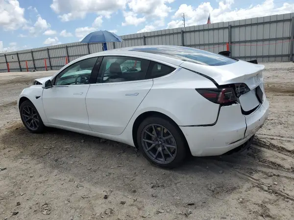 5YJ3E1EA4LF590697 2020 TESLA MODEL 3 - Image 2
