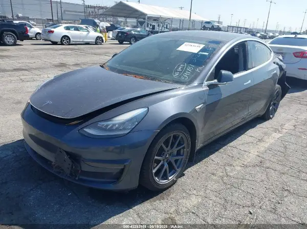 5YJ3E1EA4LF597181 2020 TESLA MODEL 3 - Image 2