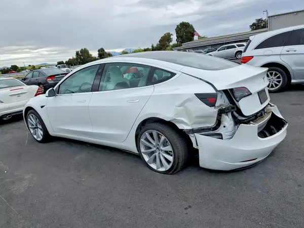 5YJ3E1EA4LF599397 2020 TESLA MODEL 3 - Image 2