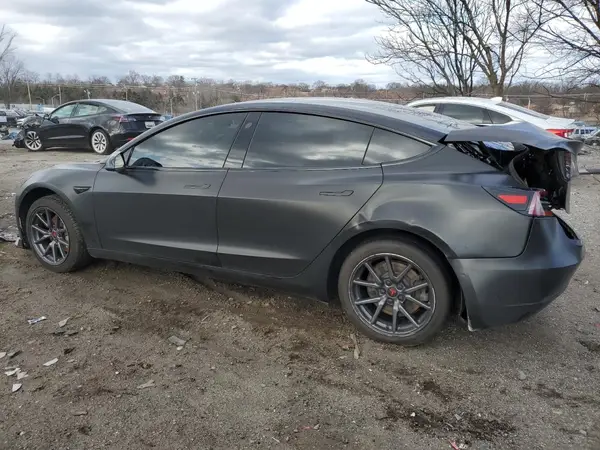 5YJ3E1EA4LF606381 2020 TESLA MODEL 3 - Image 2
