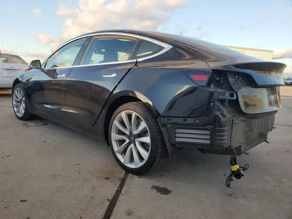 5YJ3E1EA4LF606610 2020 TESLA MODEL 3 - Image 2