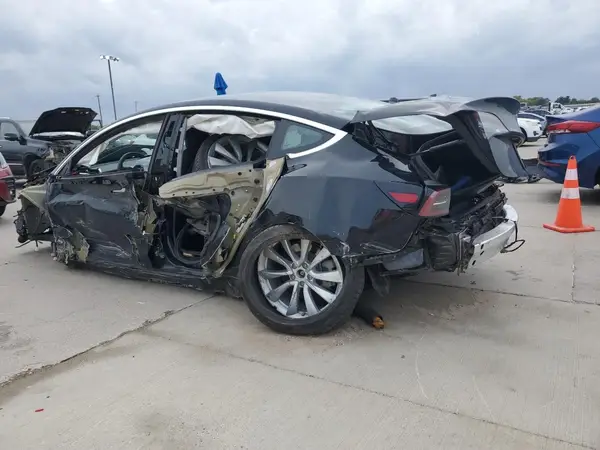 5YJ3E1EA4LF606624 2020 TESLA MODEL 3 - Image 2