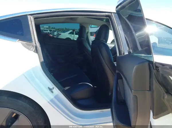 5YJ3E1EA4LF613671 2020 TESLA MODEL 3 - Image 8