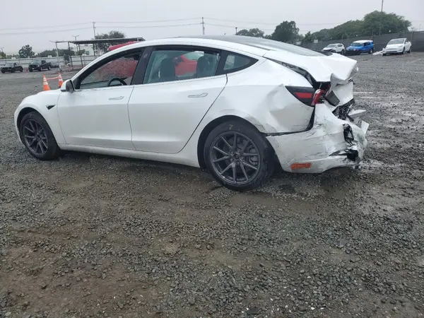 5YJ3E1EA4LF631619 2020 TESLA MODEL 3 - Image 2
