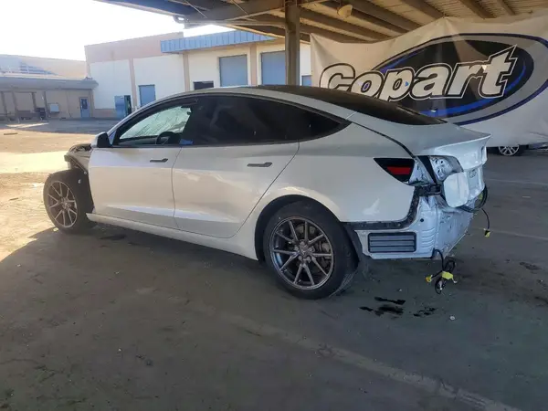 5YJ3E1EA4LF633256 2020 TESLA MODEL 3 - Image 2