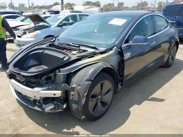 5YJ3E1EA4LF644211 2020 TESLA MODEL 3 - Image 2