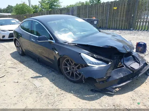 5YJ3E1EA4LF657458 2020 TESLA MODEL 3 - Image 1