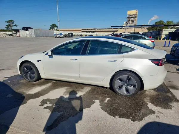 5YJ3E1EA4LF660229 2020 TESLA MODEL 3 - Image 2