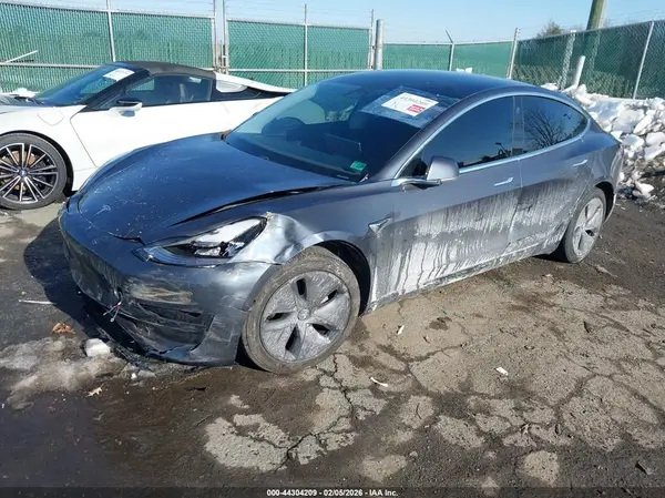 5YJ3E1EA4LF704942 2020 TESLA MODEL 3 - Image 2
