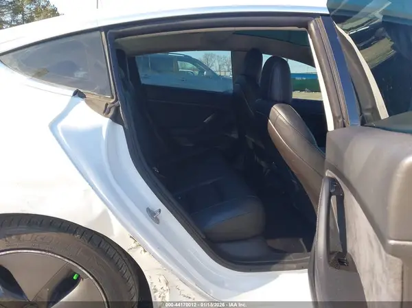 5YJ3E1EA4LF737732 2020 TESLA MODEL 3 - Image 8
