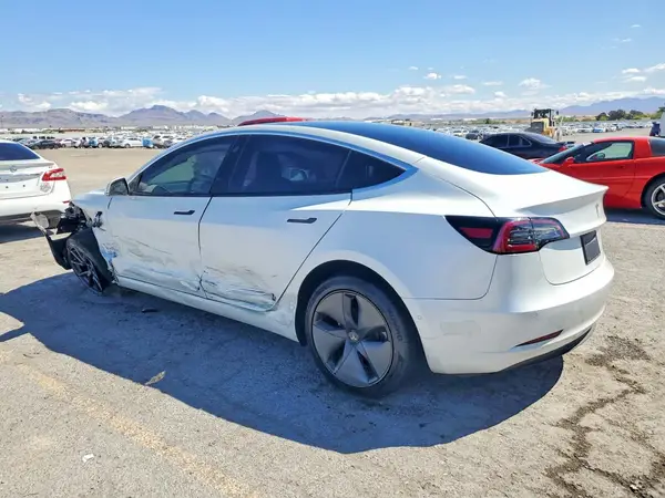 5YJ3E1EA4LF740095 2020 TESLA MODEL 3 - Image 2