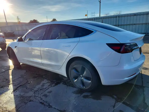 5YJ3E1EA4LF740954 2020 TESLA MODEL 3 - Image 2