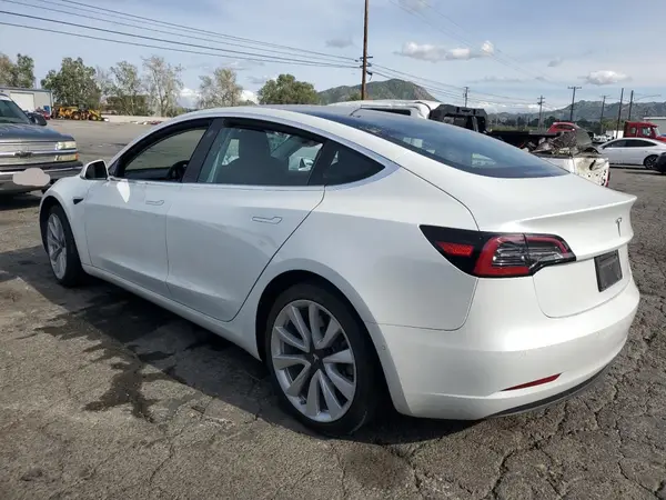 5YJ3E1EA4LF745877 2020 TESLA MODEL 3 - Image 2