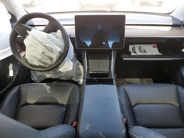 5YJ3E1EA4LF784677 2020 TESLA MODEL 3 - Image 8