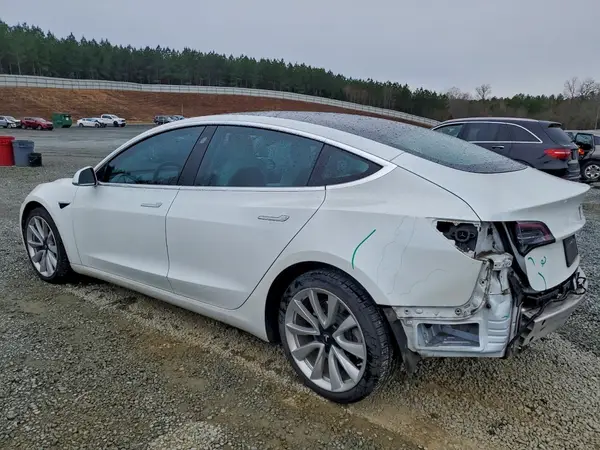 5YJ3E1EA4LF793458 2020 TESLA MODEL 3 - Image 2