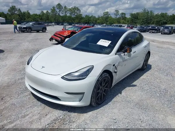 5YJ3E1EA4LF799566 2020 TESLA MODEL 3 - Image 2