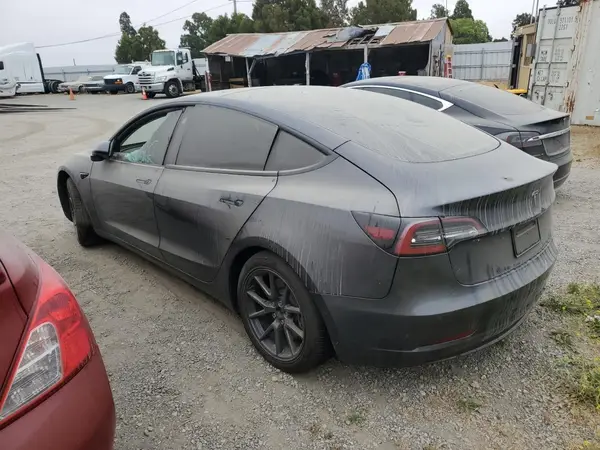5YJ3E1EA4MF000628 2021 TESLA MODEL 3 - Image 2