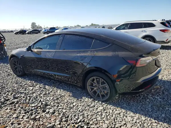 5YJ3E1EA4MF023035 2021 TESLA MODEL 3 - Image 2